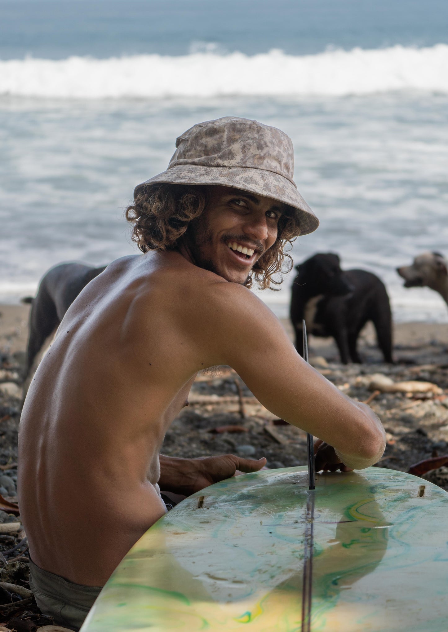 Sun protection surf bucket hat water resistant UPF 50 +